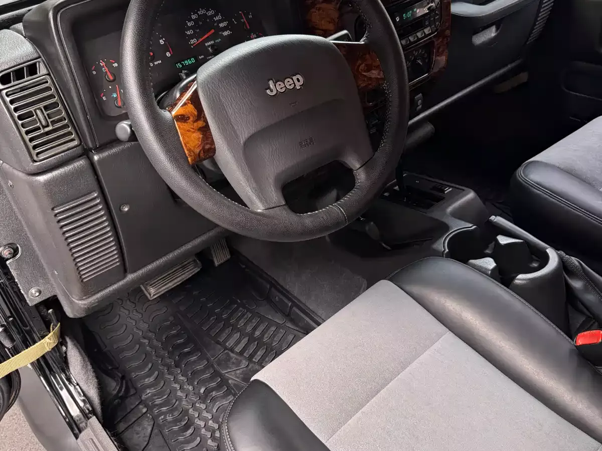 Jeep Wrangler 2005 4.0L Rubicon фото 14