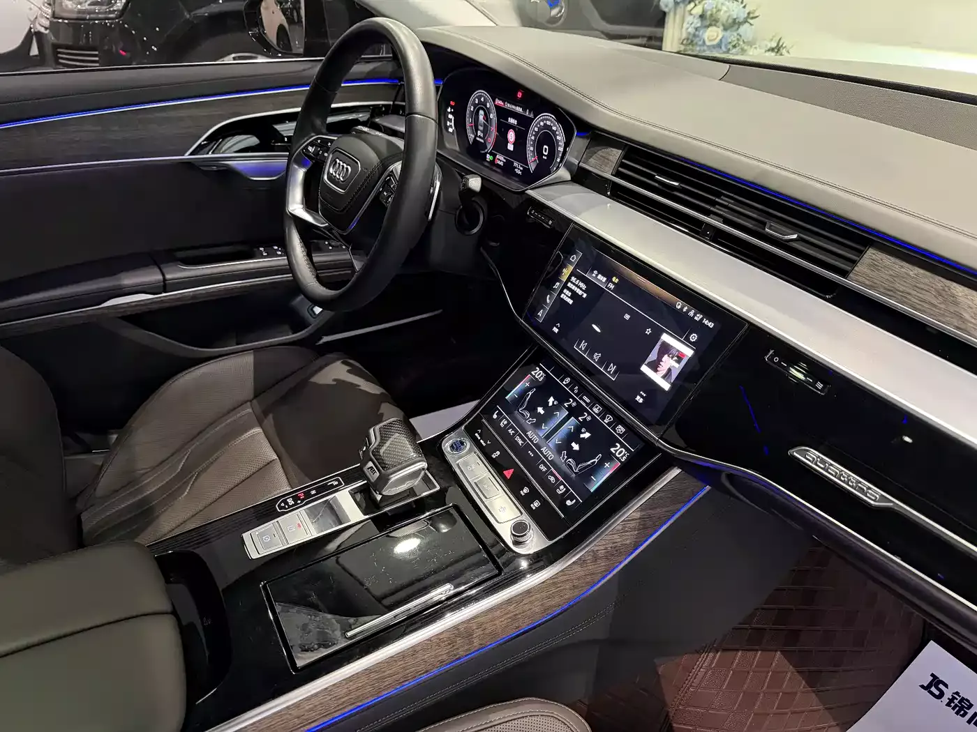 Audi A8 2023 A8L 55 TFSI quattro Flagship фото 16