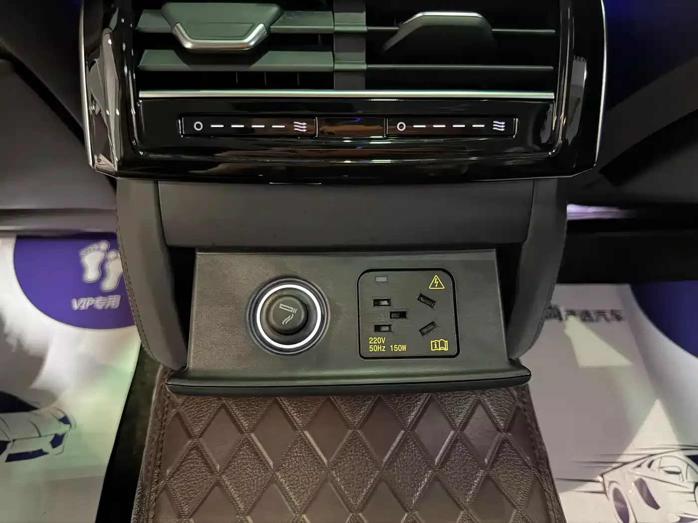 Audi A8 2023 A8L 55 TFSI quattro Flagship фото 26