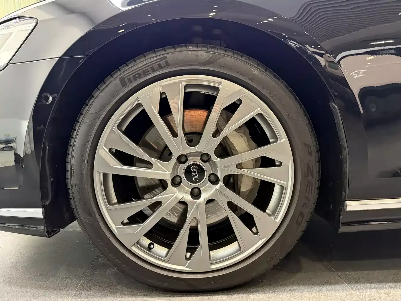 Audi A8 2023 A8L 55 TFSI quattro Flagship фото 41