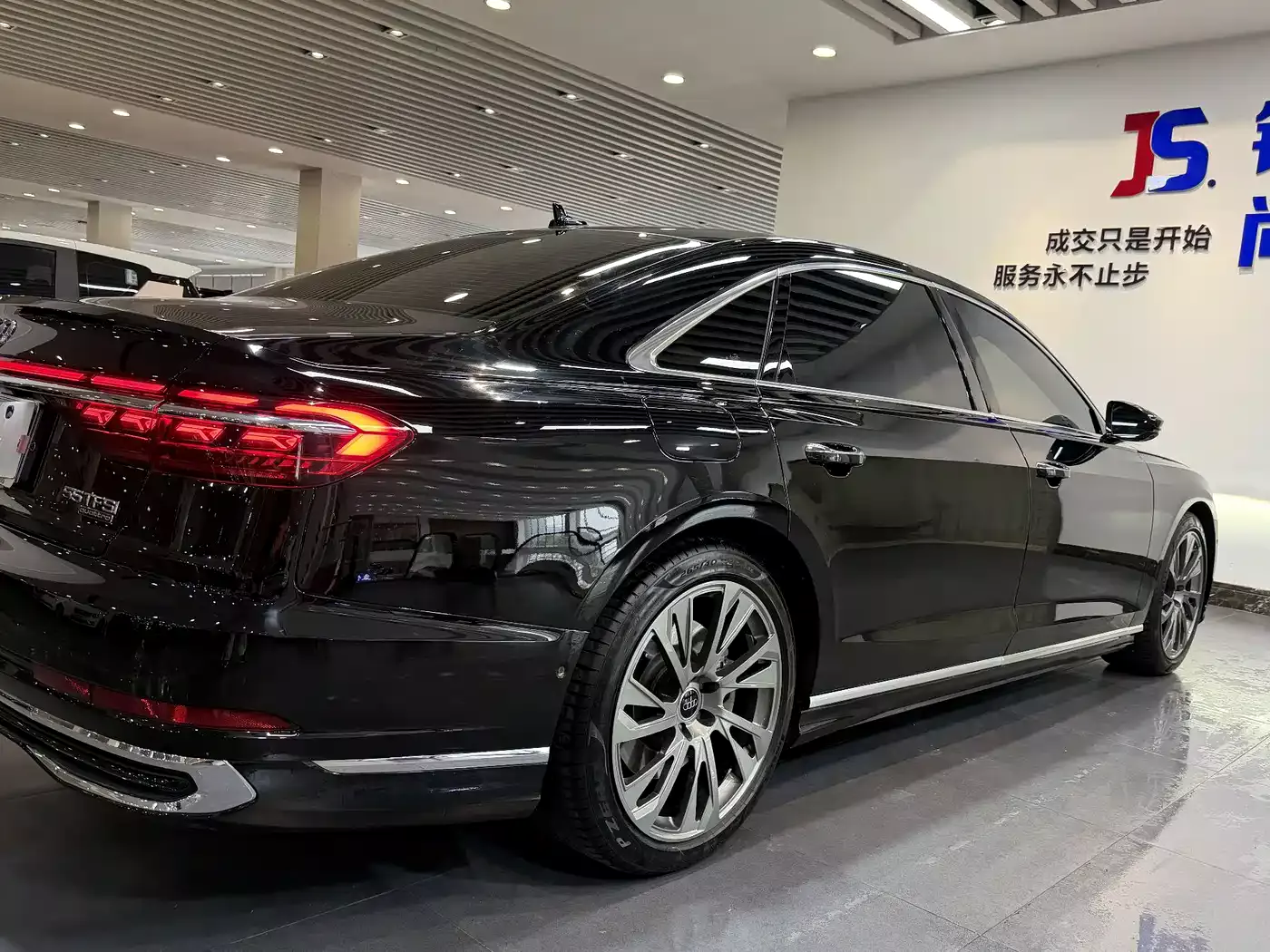 Audi A8 2023 A8L 55 TFSI quattro Flagship фото 43
