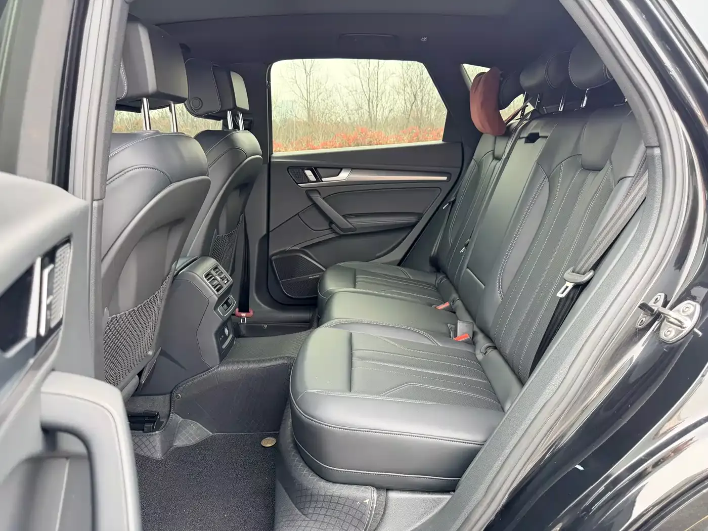 Audi Q5L 2024 Model 45 TFSI Luxury Dynamic фото 8