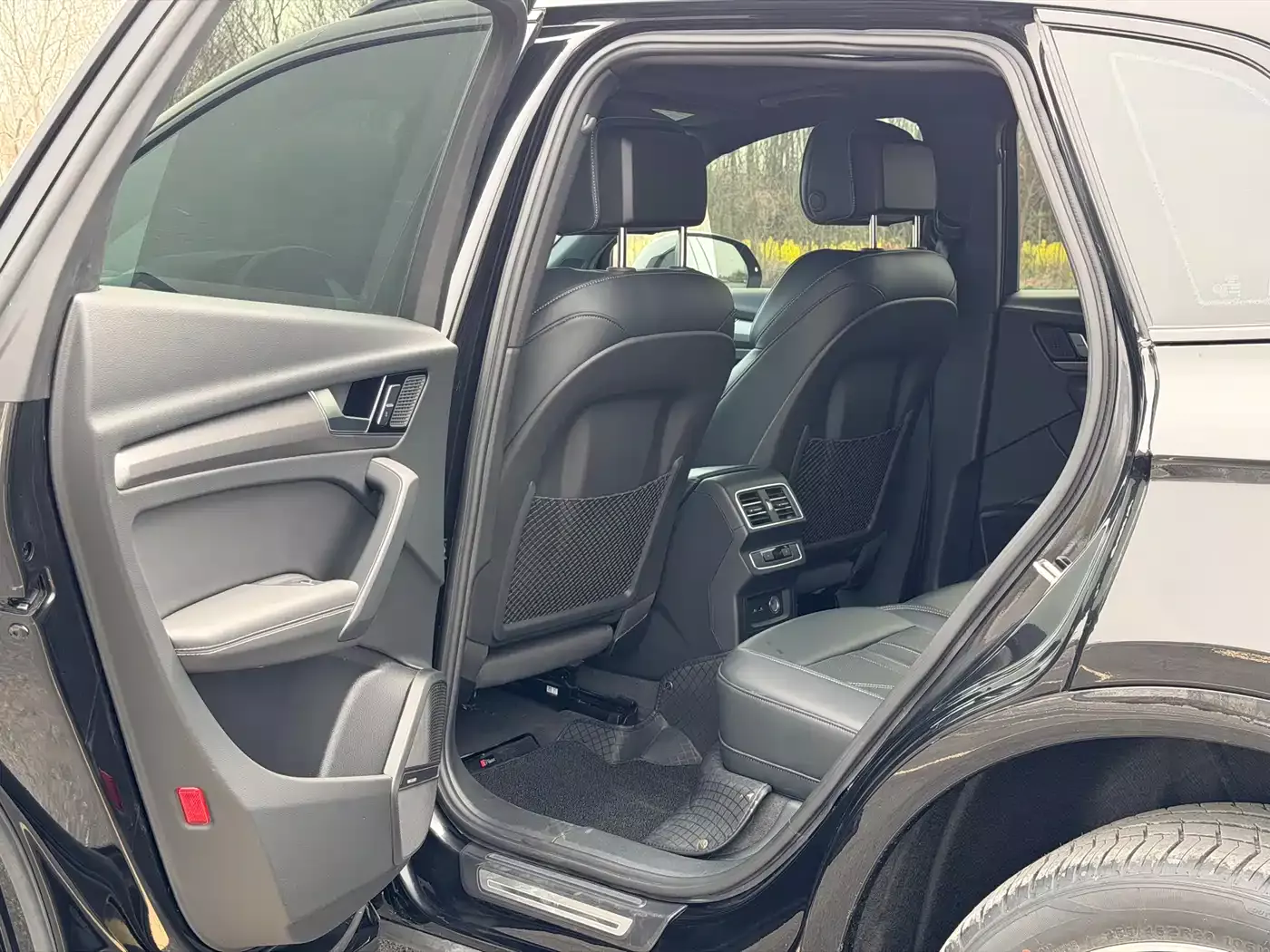 Audi Q5L 2024 Model 45 TFSI Luxury Dynamic фото 15