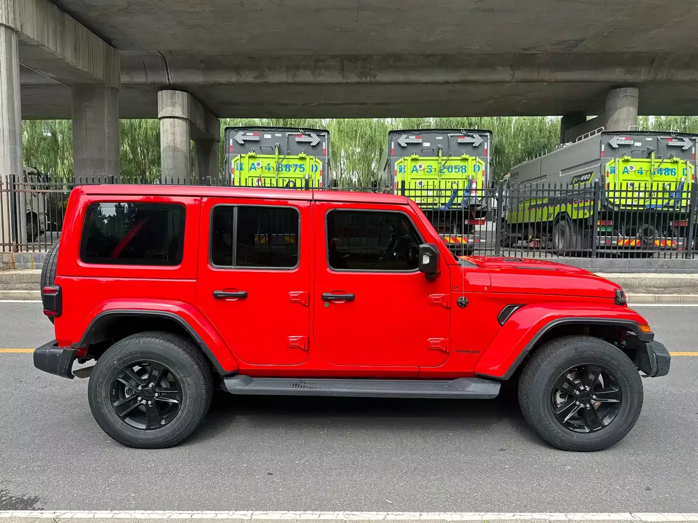Jeep Wrangler 2022 2.0T Highland 4-Door фото 4