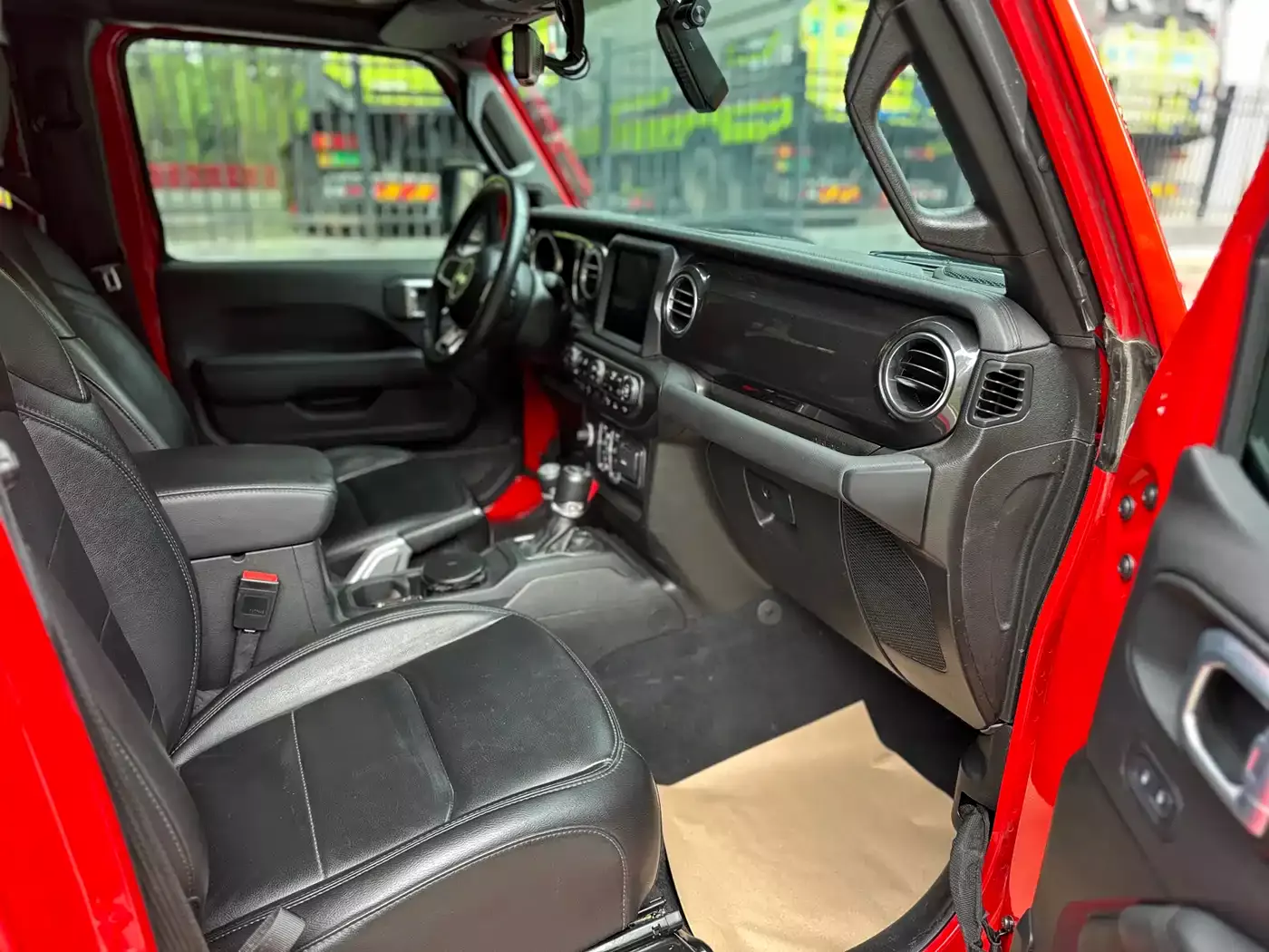Jeep Wrangler 2022 2.0T Highland 4-Door фото 13