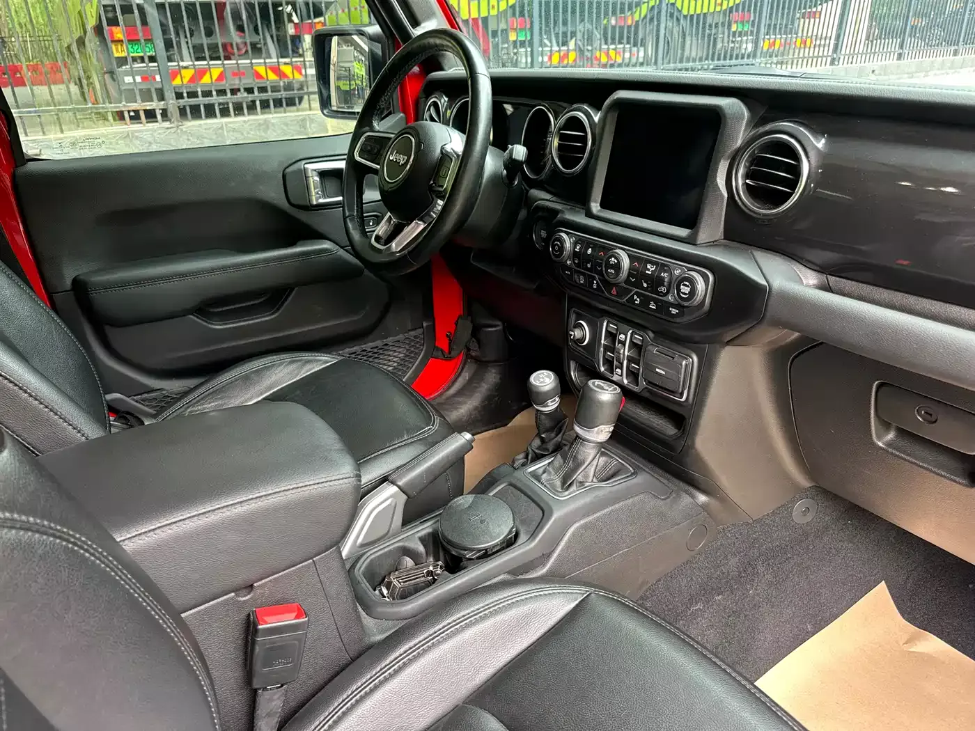 Jeep Wrangler 2022 2.0T Highland 4-Door фото 14