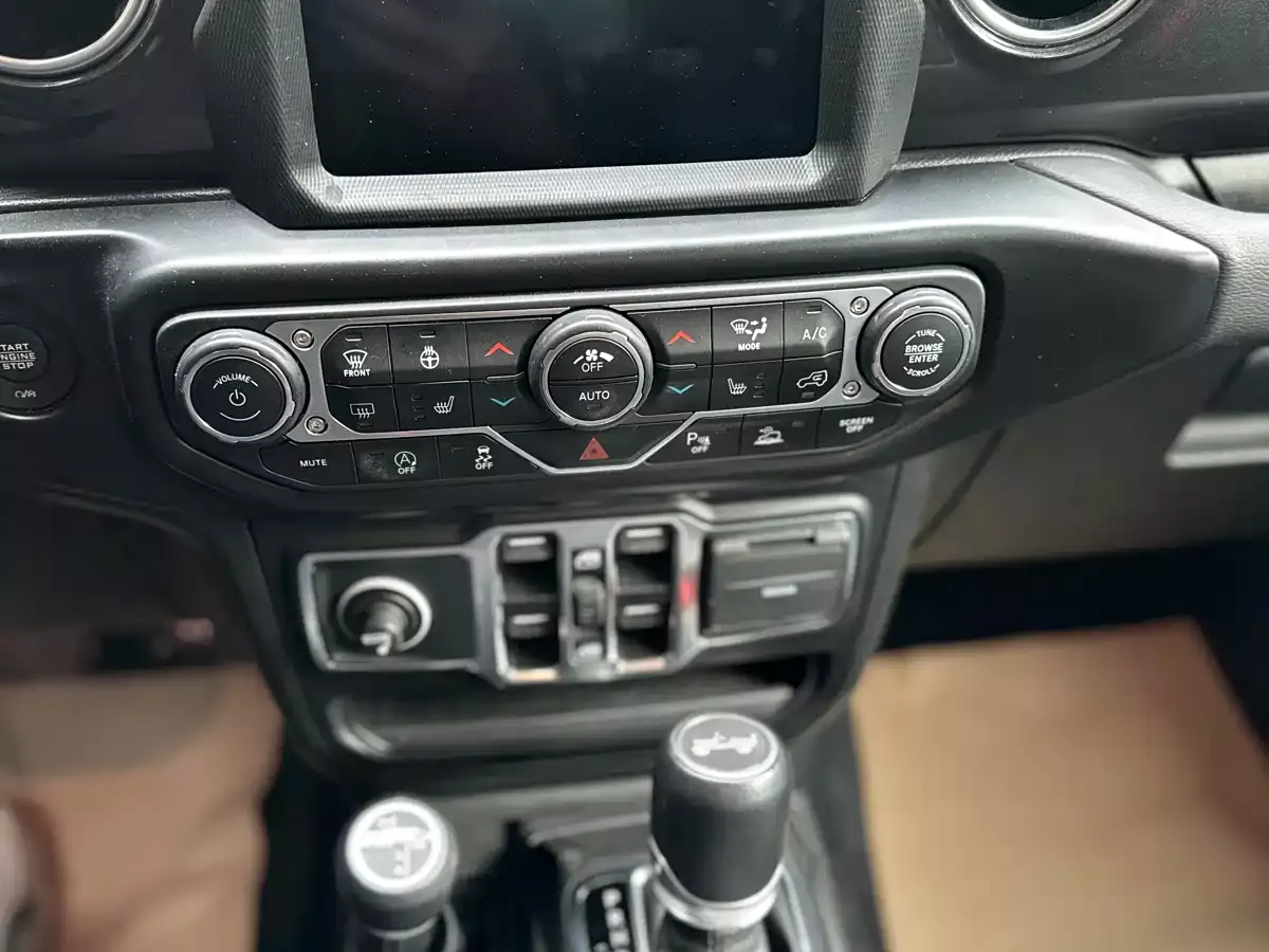 Jeep Wrangler 2022 2.0T Highland 4-Door фото 20