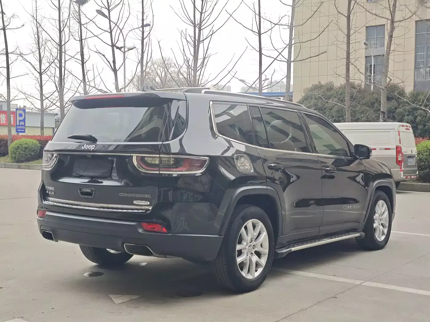 Jeep Commander 2018 2.0T 2WD Advance Version China V фото 4
