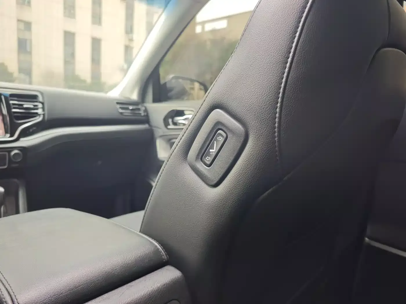 Jeep Commander 2018 2.0T 2WD Advance Version China V фото 14