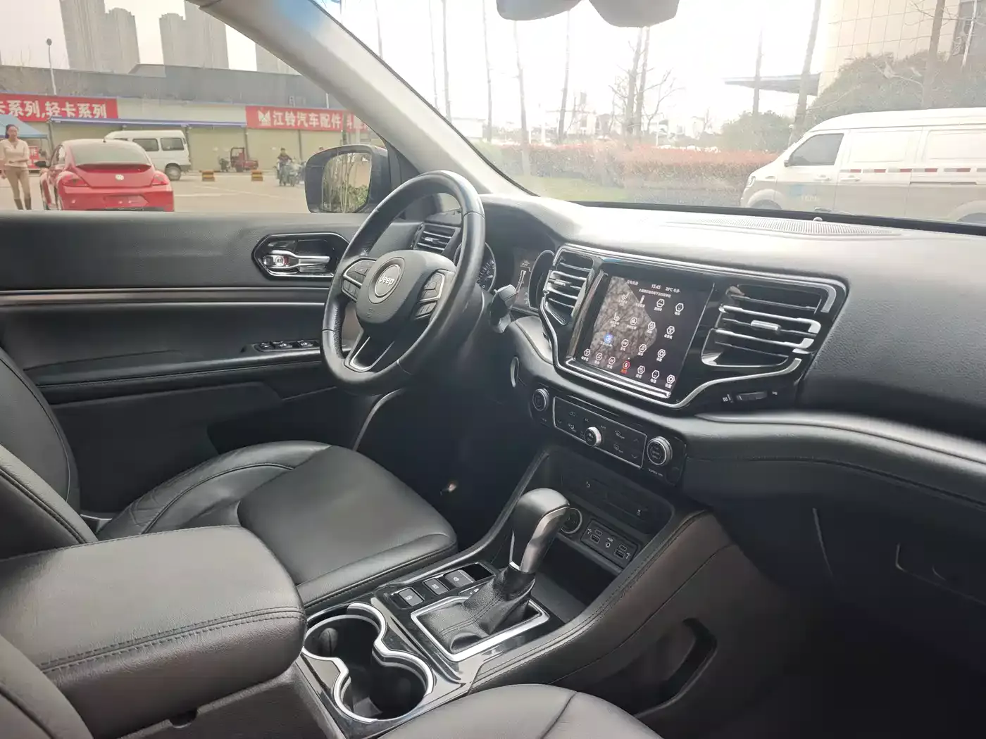 Jeep Commander 2018 2.0T 2WD Advance Version China V фото 18