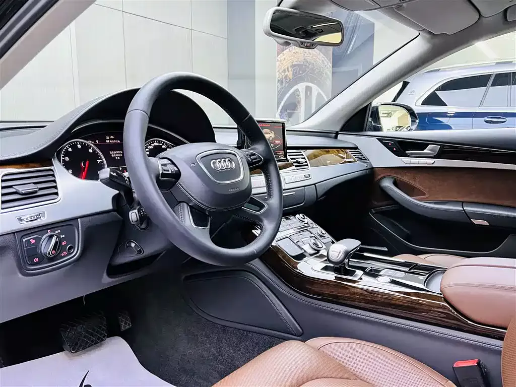 Audi A8 2014 A8L 45 TFSI quattro Luxury фото 8