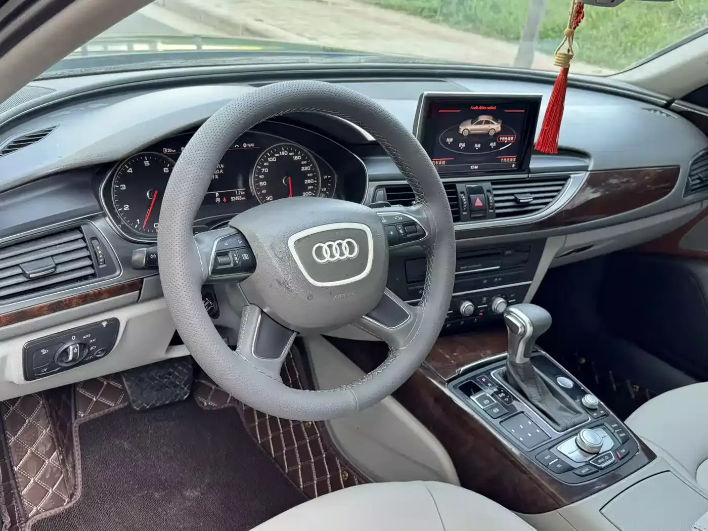 Audi A6L 2015 TFSI Millionth Anniversary Intelligent Leader Type фото 7