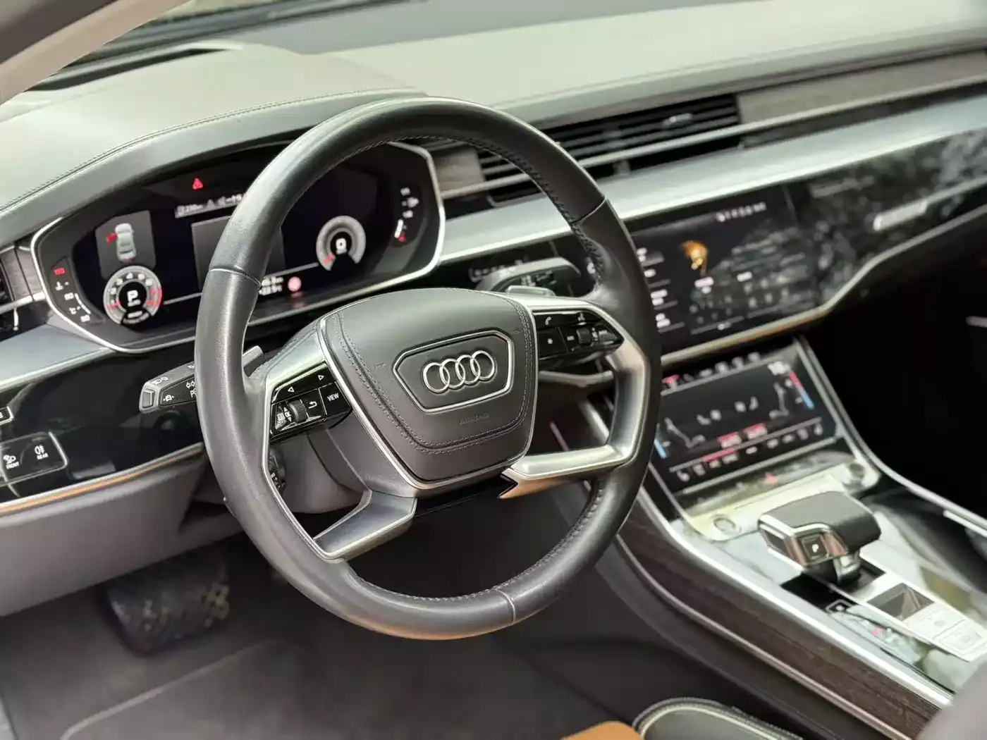 Audi A8 2022 Model A8L 60 TFSI quattro Premium Collector's Edition фото 3