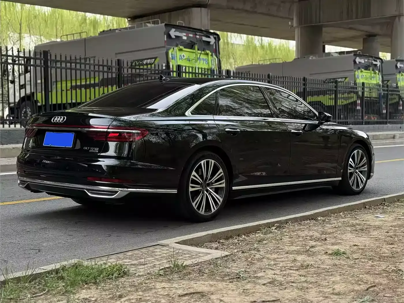 Audi A8 2022 Model A8L 60 TFSI quattro Premium Collector's Edition фото 14