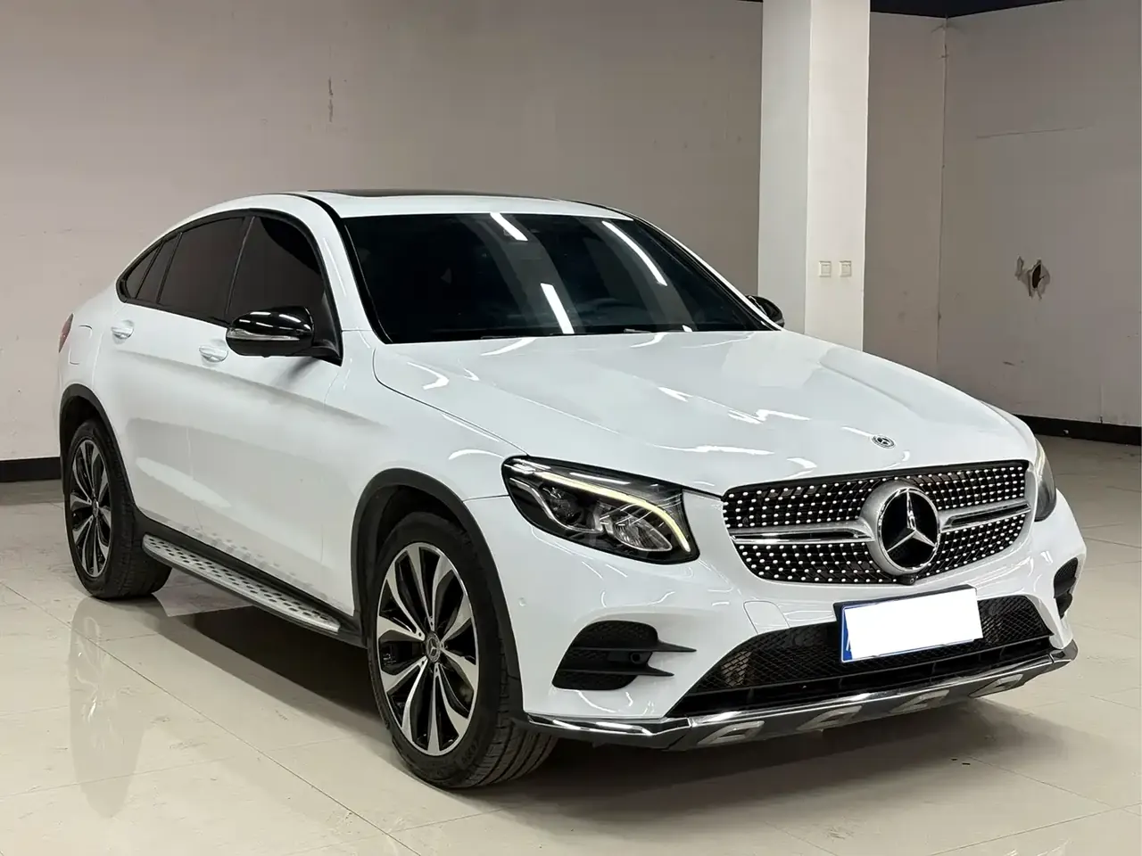 Mercedes-Benz GLC Coupe 2017 GLC 260 4MATIC Coupe SUV фото 3