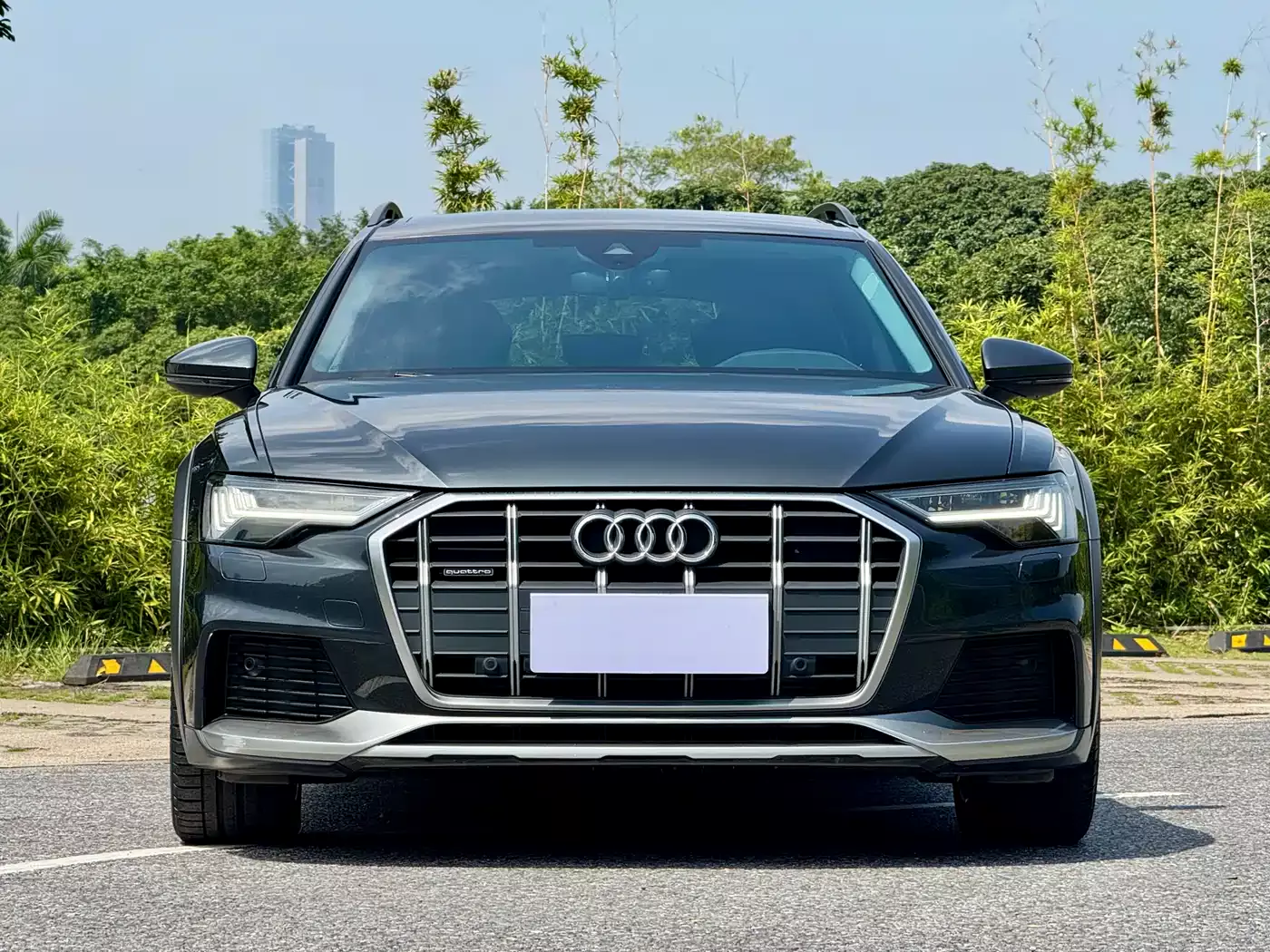 Audi A6 (Import) 2022 allroad quattro Explorer 55 TFSI Premium Off-road фото 2