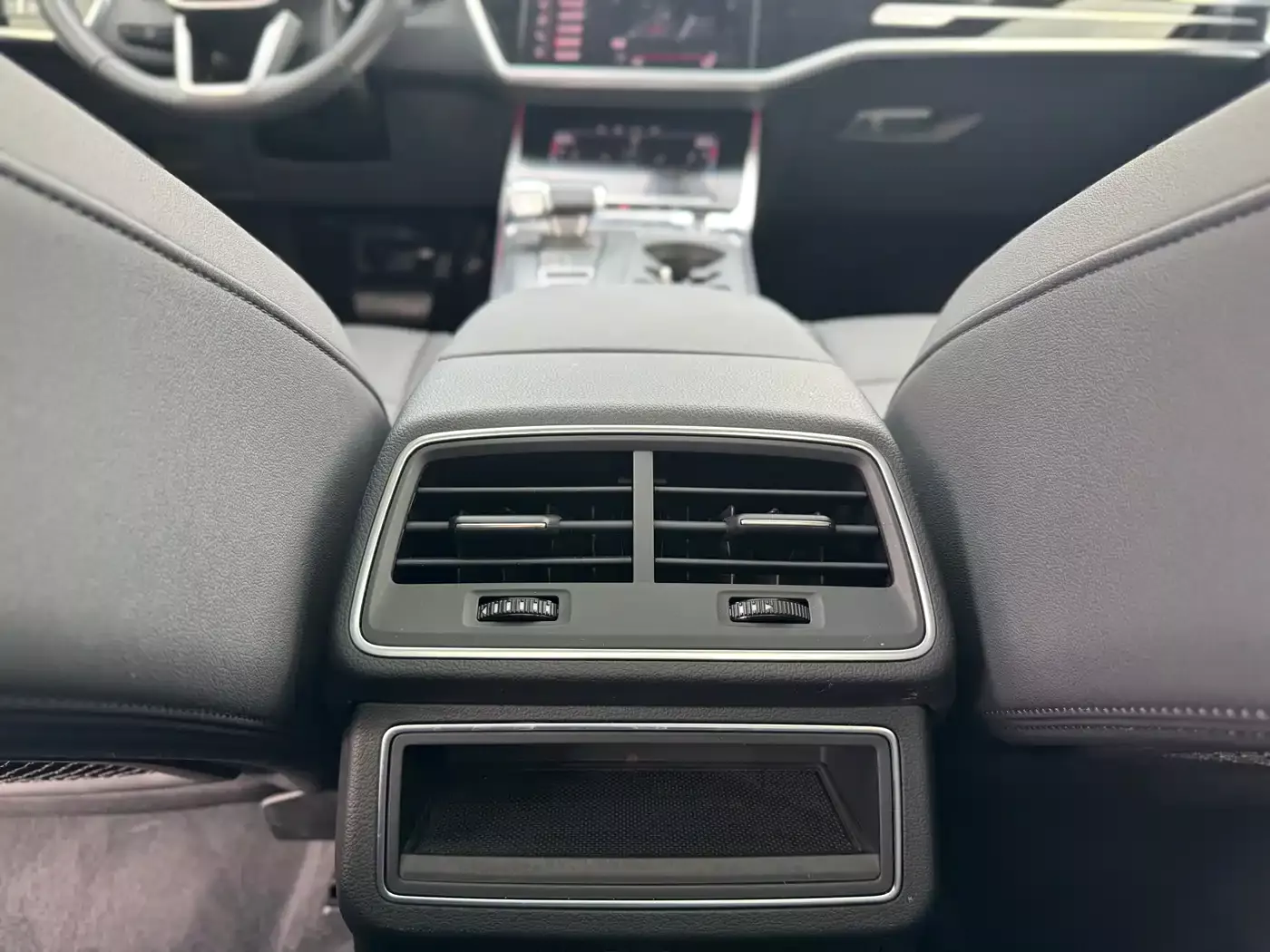 Audi A6 (Import) 2022 allroad quattro Explorer 55 TFSI Premium Off-road фото 16