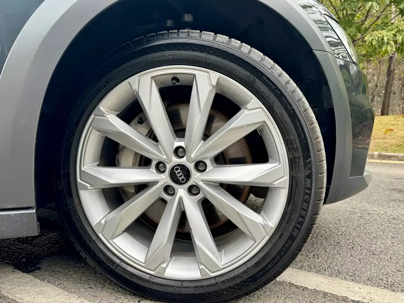 Audi A6 (Import) 2022 allroad quattro Explorer 55 TFSI Premium Off-road фото 23