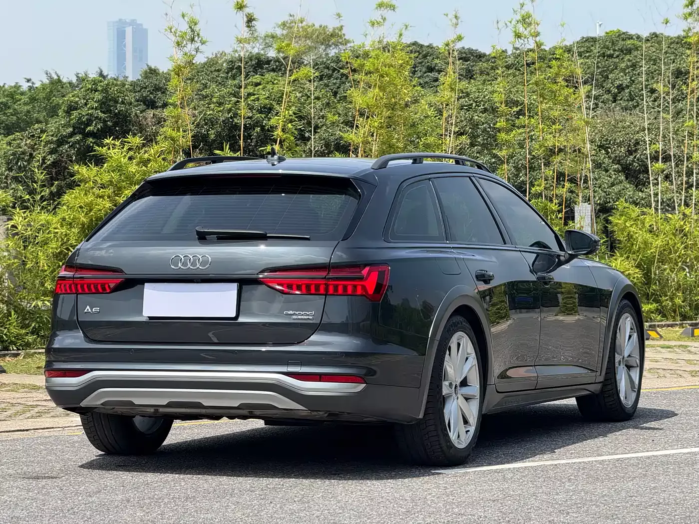 Audi A6 (Import) 2022 allroad quattro Explorer 55 TFSI Premium Off-road фото 25