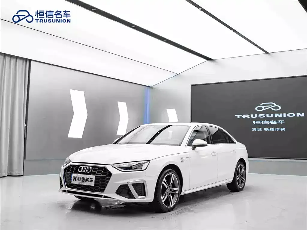 Audi A4L 2020 40 TFSI Luxury Dynamic фото 3