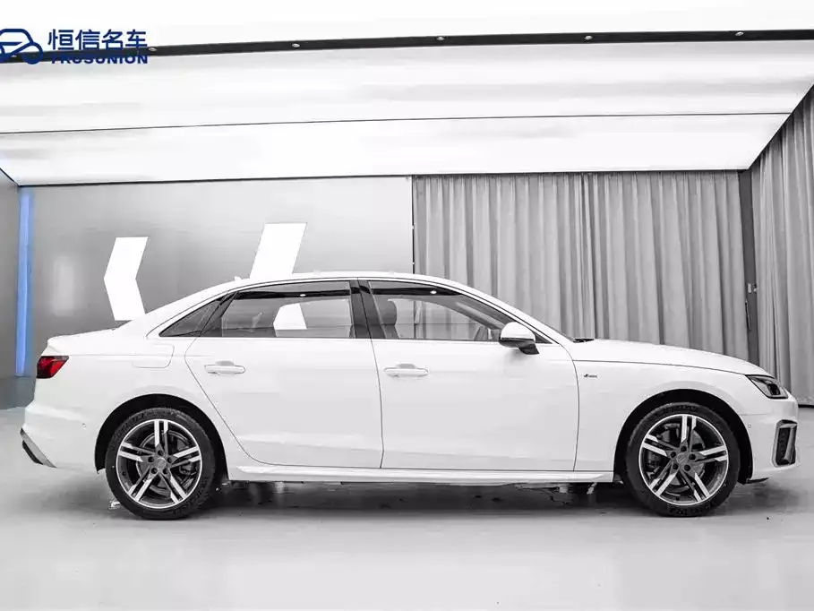 Audi A4L 2020 40 TFSI Luxury Dynamic фото 4