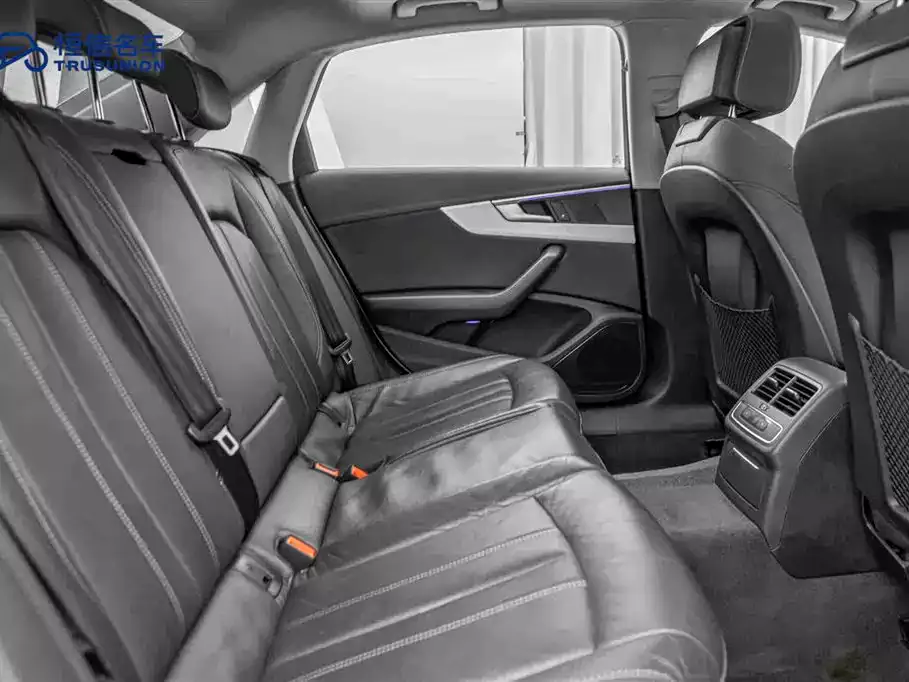 Audi A4L 2020 40 TFSI Luxury Dynamic фото 16