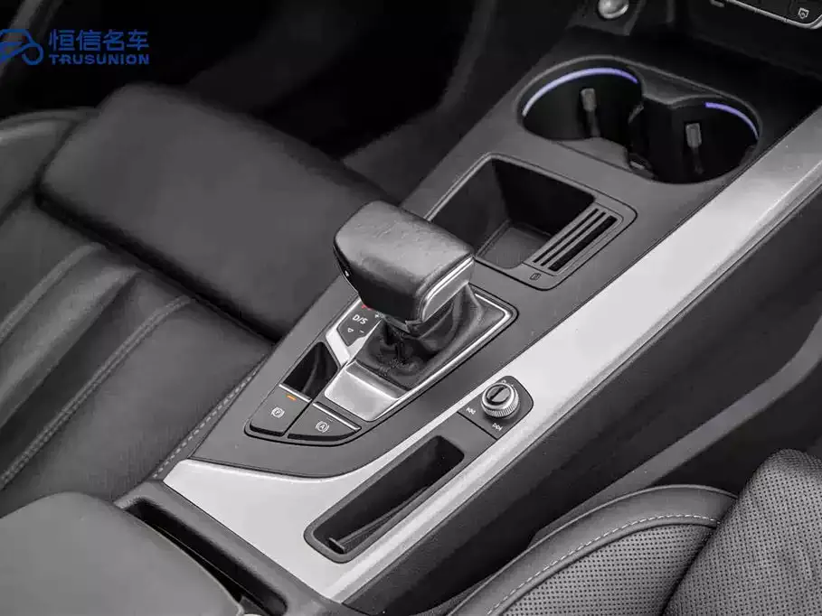 Audi A4L 2020 40 TFSI Luxury Dynamic фото 19