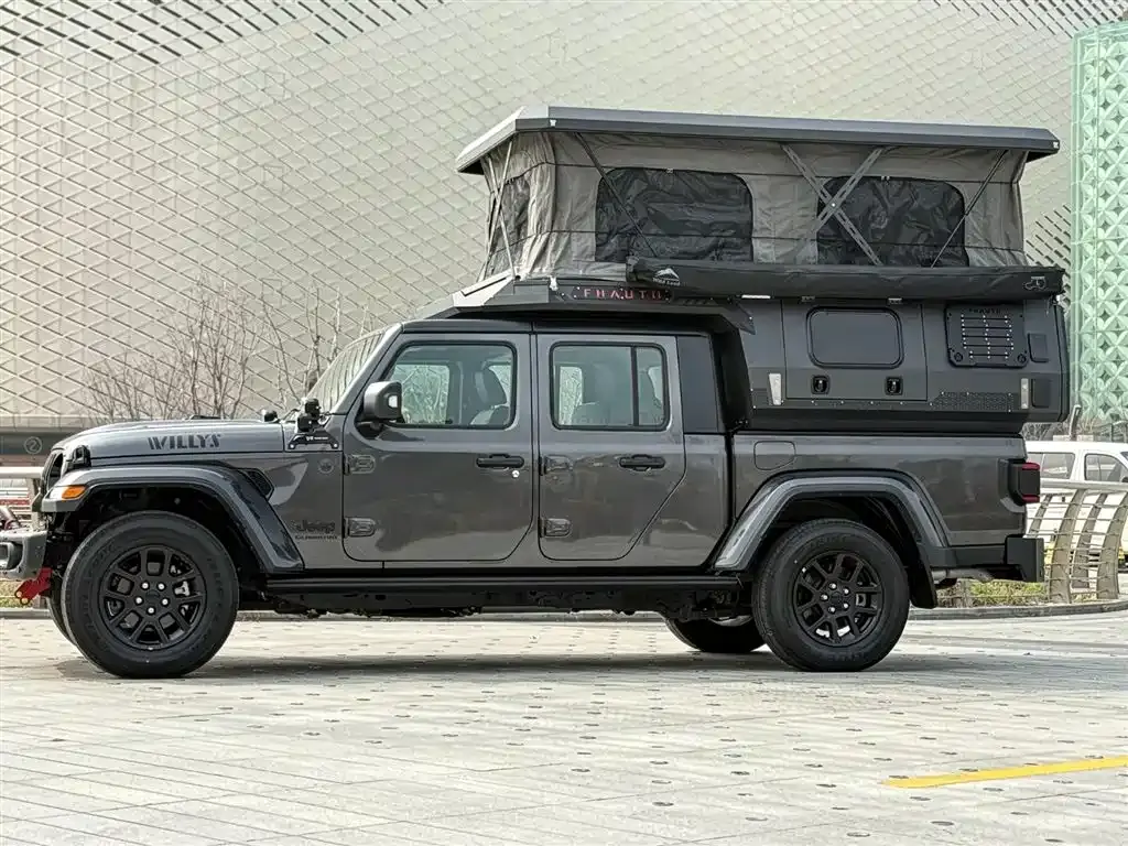 Jeep Gladiator 2023 3.6L Overland фото 4