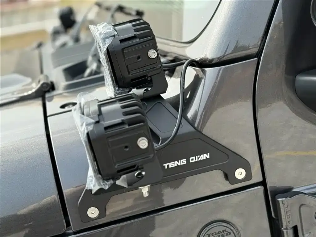 Jeep Gladiator 2023 3.6L Overland фото 29