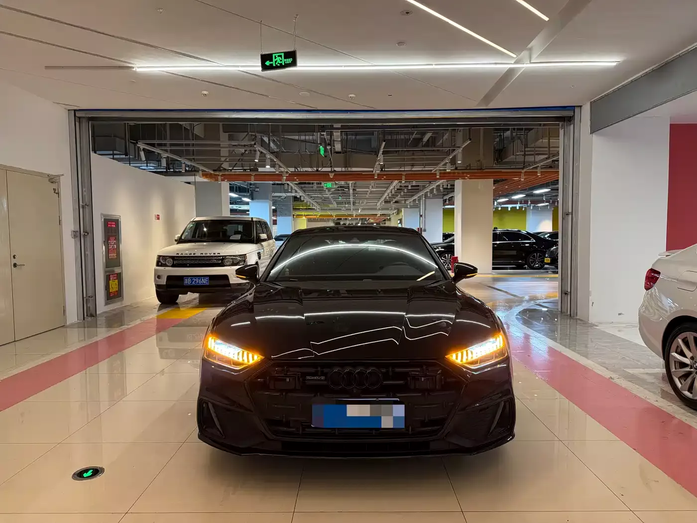 Audi A7L 2022 45 TFSI quattro S-line Wind Rider фото 2