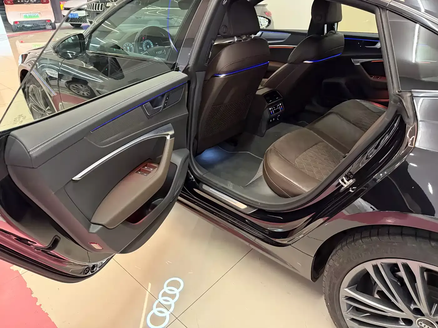Audi A7L 2022 45 TFSI quattro S-line Wind Rider фото 8