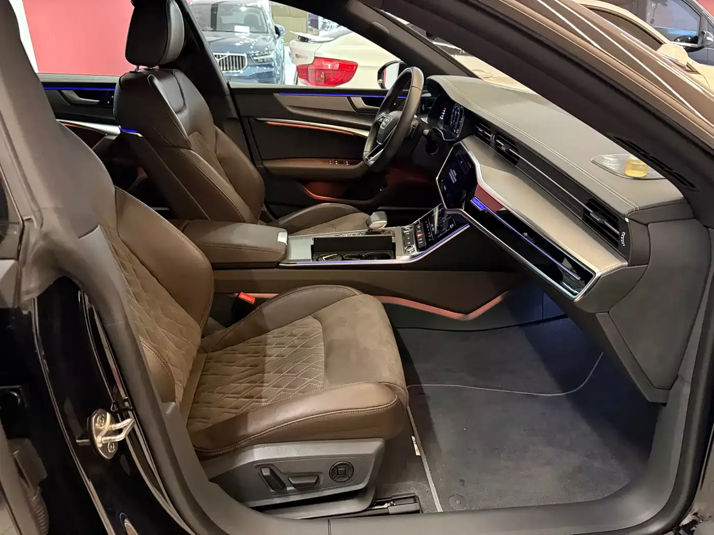 Audi A7L 2022 45 TFSI quattro S-line Wind Rider фото 13
