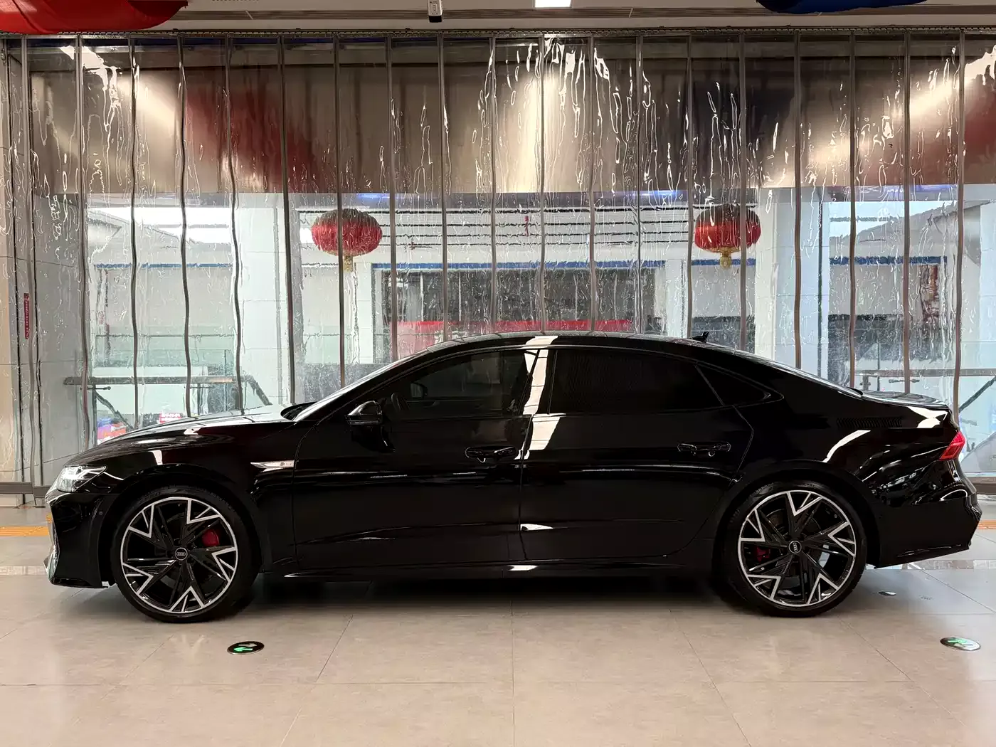 Audi A7L 2024 45 TFSI quattro Black Warrior Edition фото 4