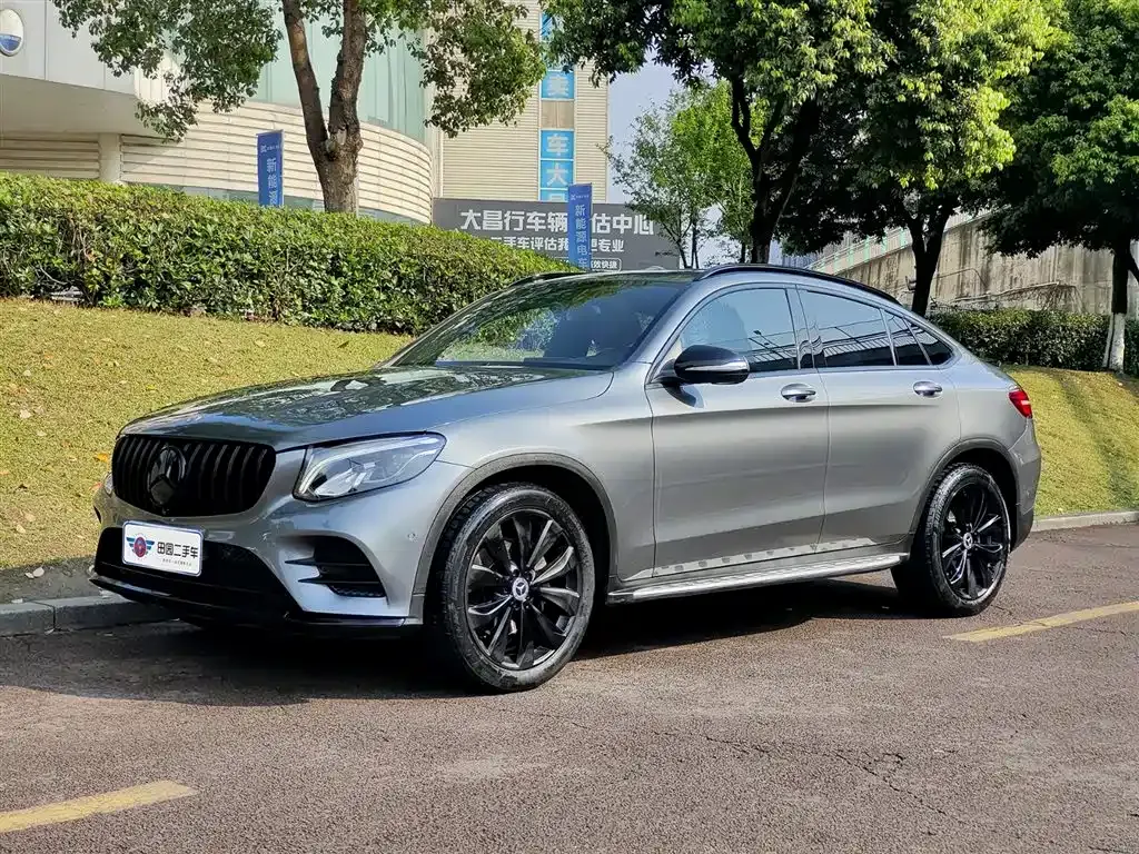 Mercedes-Benz GLC Coupe 2019 GLC 260 4MATIC Coupe SUV
