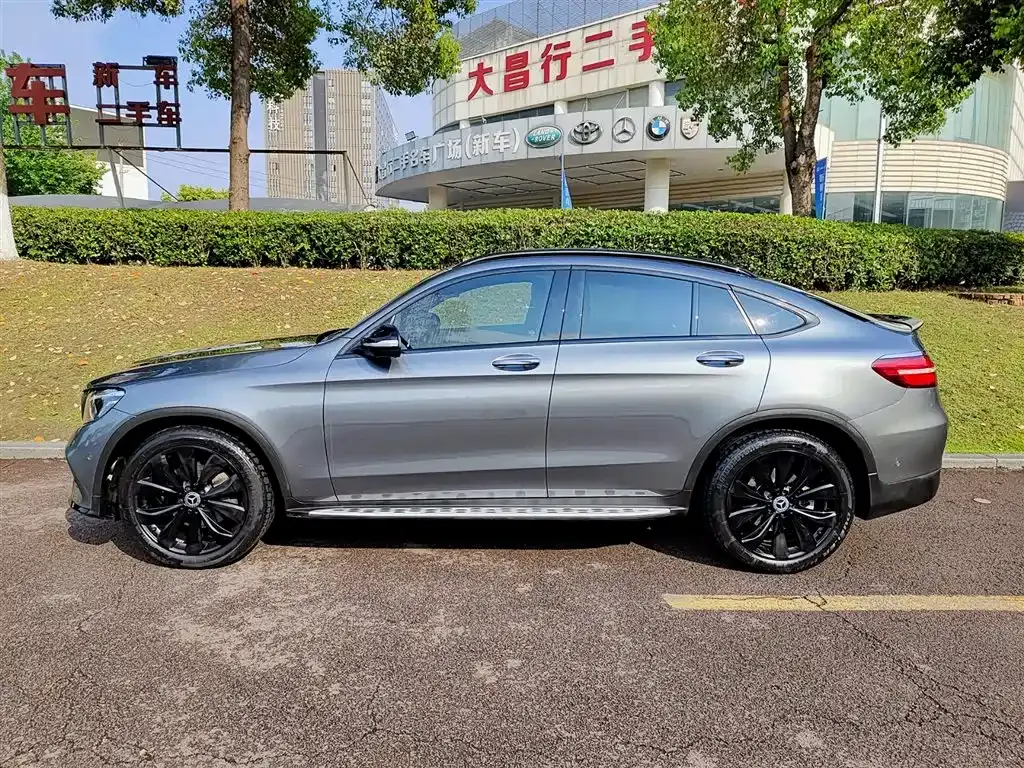 Mercedes-Benz GLC Coupe 2019 GLC 260 4MATIC Coupe SUV фото 3