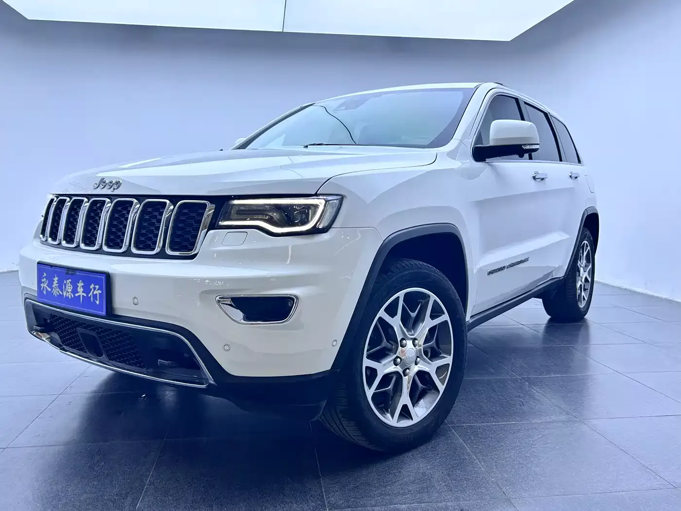 Jeep Grand Cherokee (Import) 2021 3.0L 80th Anniversary Edition