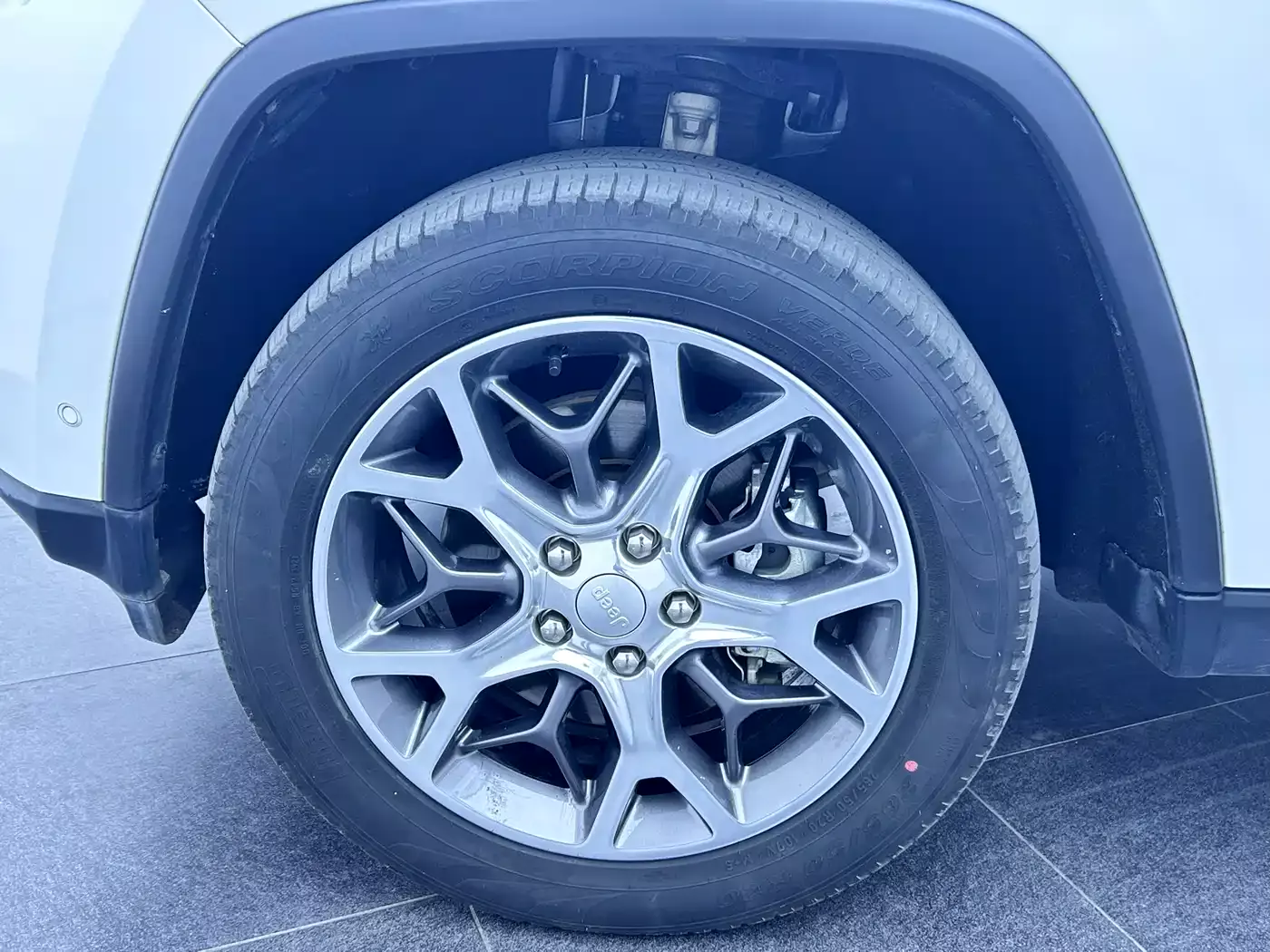 Jeep Grand Cherokee (Import) 2021 3.0L 80th Anniversary Edition фото 9