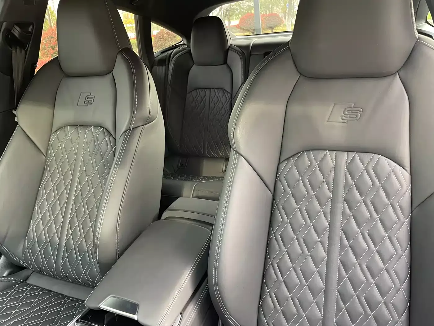 Audi A7 2024 55 TFSI quattro Exclusive фото 8