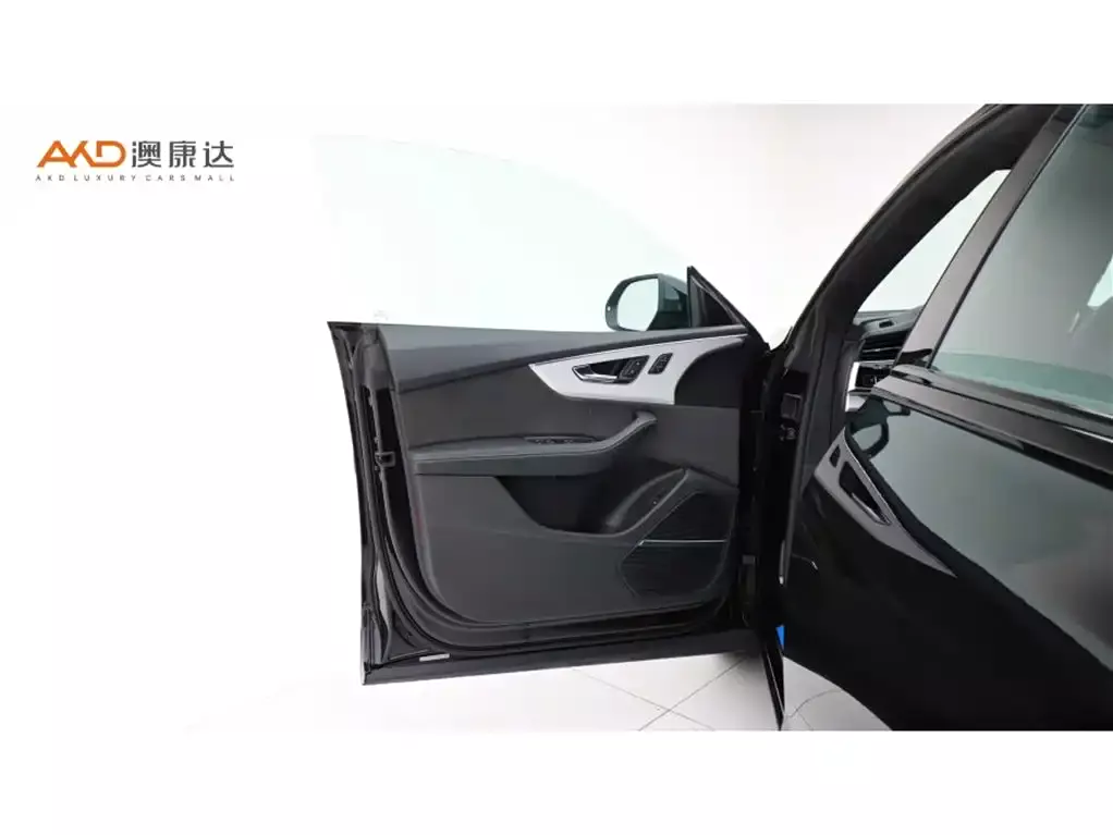 Audi Q8 2019 Model 55 TFSI Premium Dynamic фото 10
