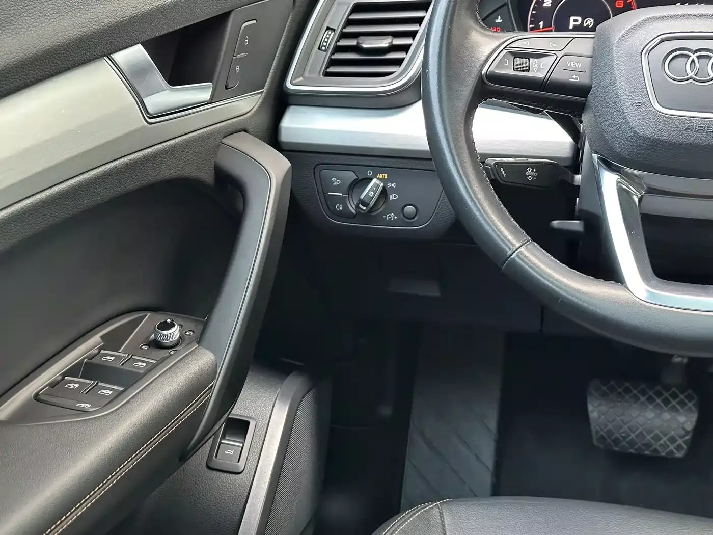 Audi Q5L 2018 40 TFSI Prestige Fashion (China V) фото 9