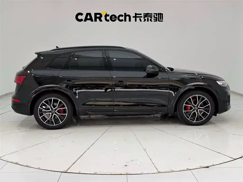 Audi SQ5 2021 3.0 TFSI quattro фото 12