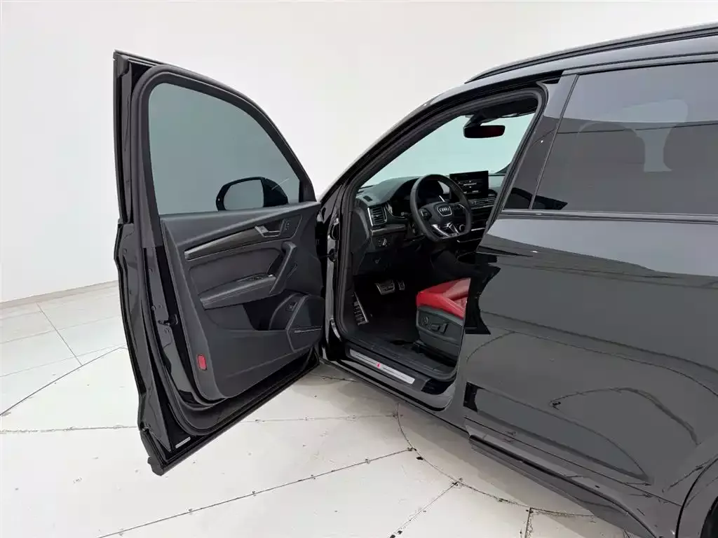 Audi SQ5 2021 3.0 TFSI quattro фото 13