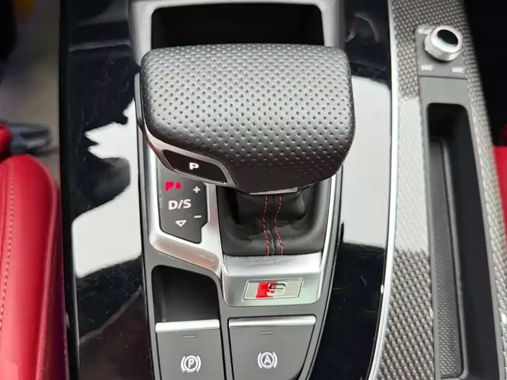 Audi SQ5 2021 3.0 TFSI quattro фото 24