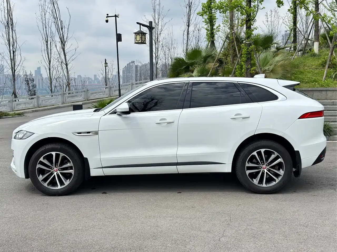 Jaguar F-PACE 2016 3.0 SC 4WD R-Sport фото 8
