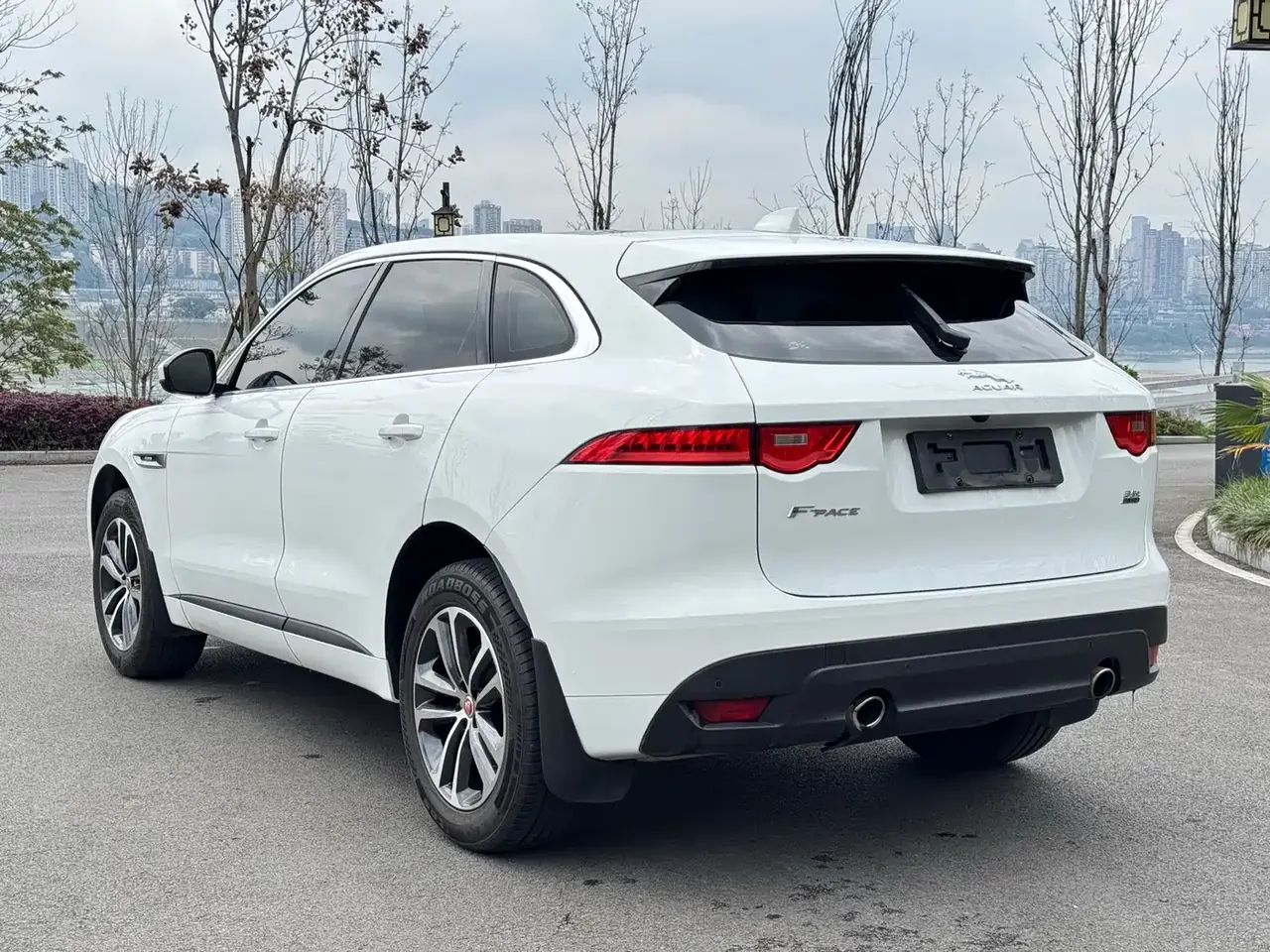 Jaguar F-PACE 2016 3.0 SC 4WD R-Sport фото 9