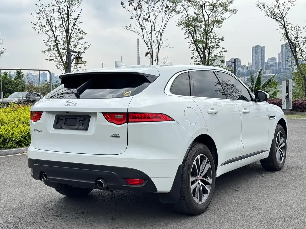 Jaguar F-PACE 2016 3.0 SC 4WD R-Sport фото 11