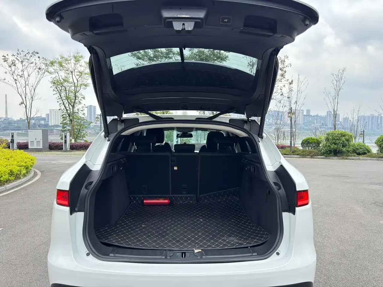 Jaguar F-PACE 2016 3.0 SC 4WD R-Sport фото 17