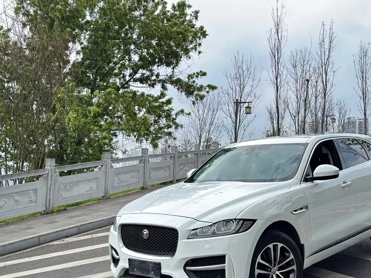 Jaguar F-PACE 2016 3.0 SC 4WD R-Sport фото 35
