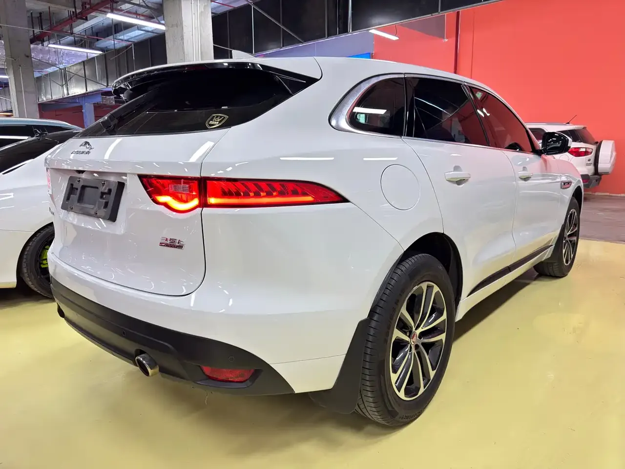 Jaguar F-PACE 2016 3.0 SC 4WD R-Sport фото 38