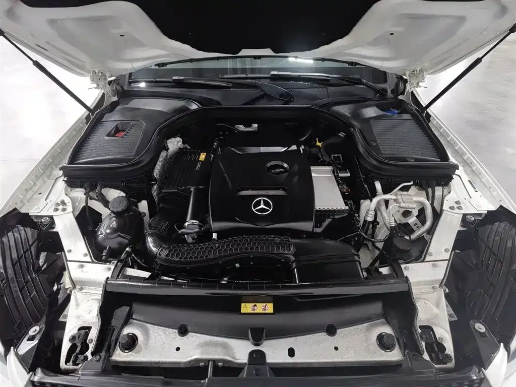 Mercedes-Benz GLC Coupe 2019 Facelift GLC 200 4MATIC Coupe SUV фото 6